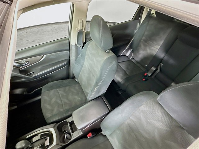 Used 2016 Nissan Rogue SV w/ SV Moonroof Package image 8