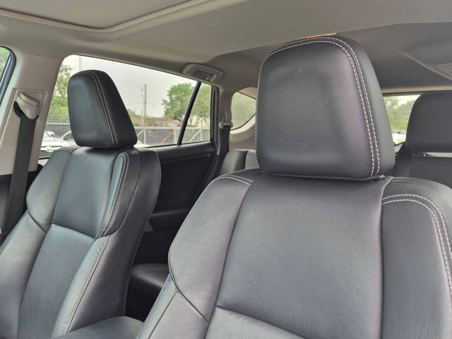 Used 2018 Toyota RAV4 Limited FWD image 13