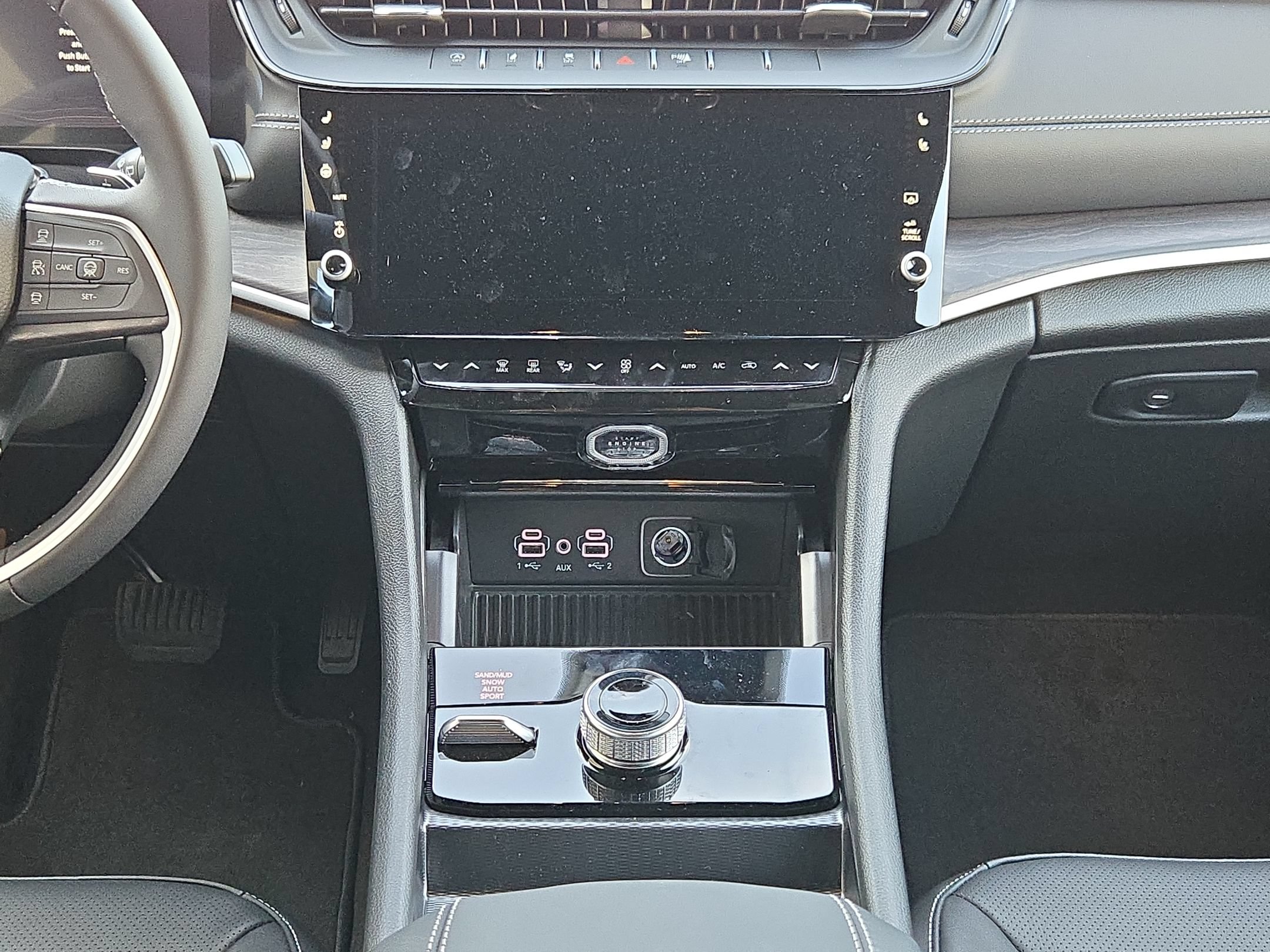 New 2027 Jeep Grand Cherokee Limited AWD/4WD image 11