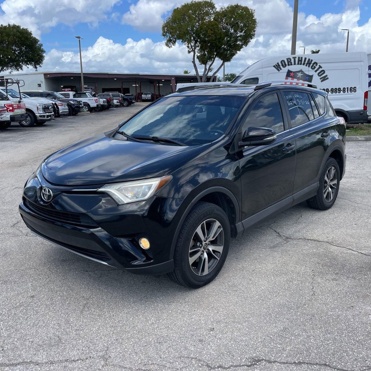 Used 2016 Toyota RAV4 XLE FWD image 1