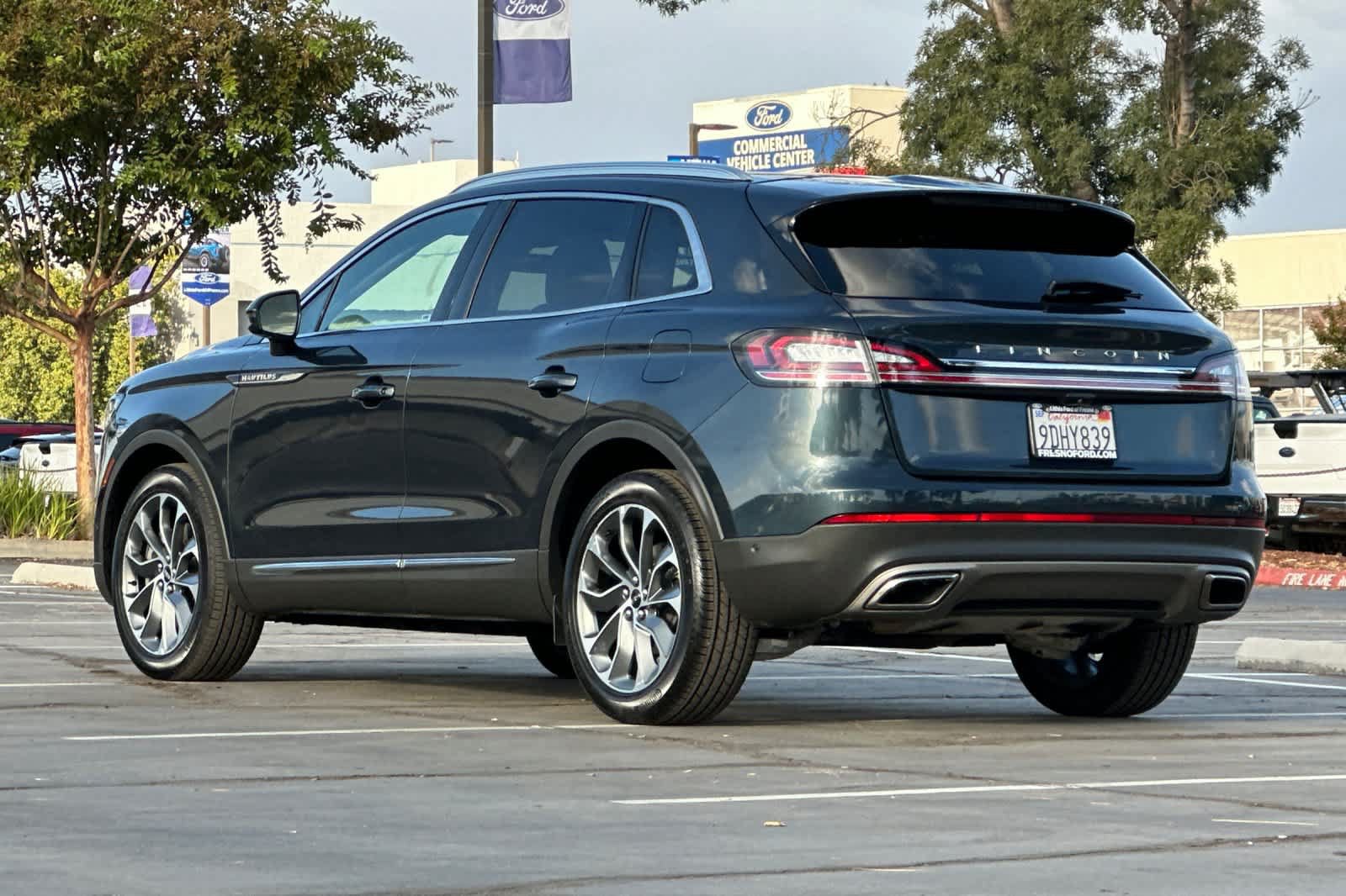 Used 2022 Lincoln Nautilus Reserve w/ Equipment Group 201A FWD image 7