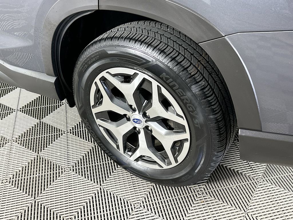 Used 2021 Subaru Forester Premium AWD/4WD image 37