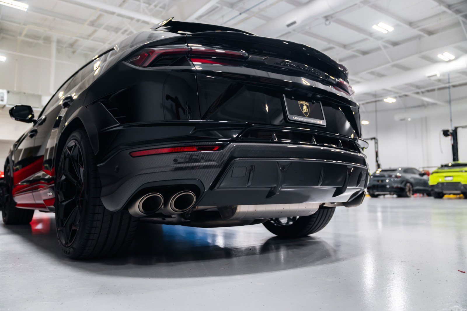 Used 2024 Lamborghini Urus Performante AWD/4WD image 43