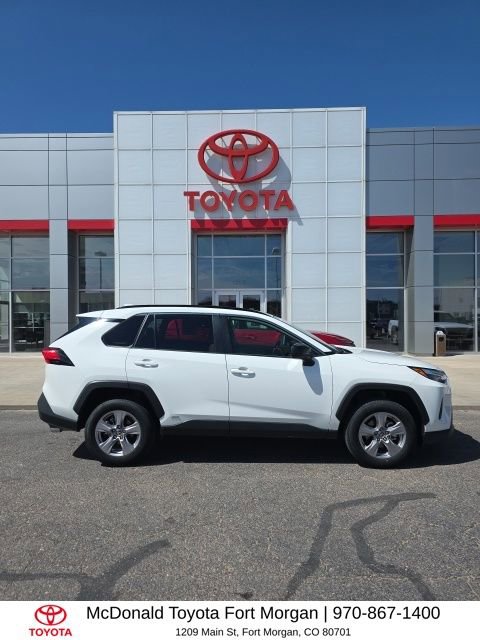 Used 2025 Toyota RAV4 LE image 6