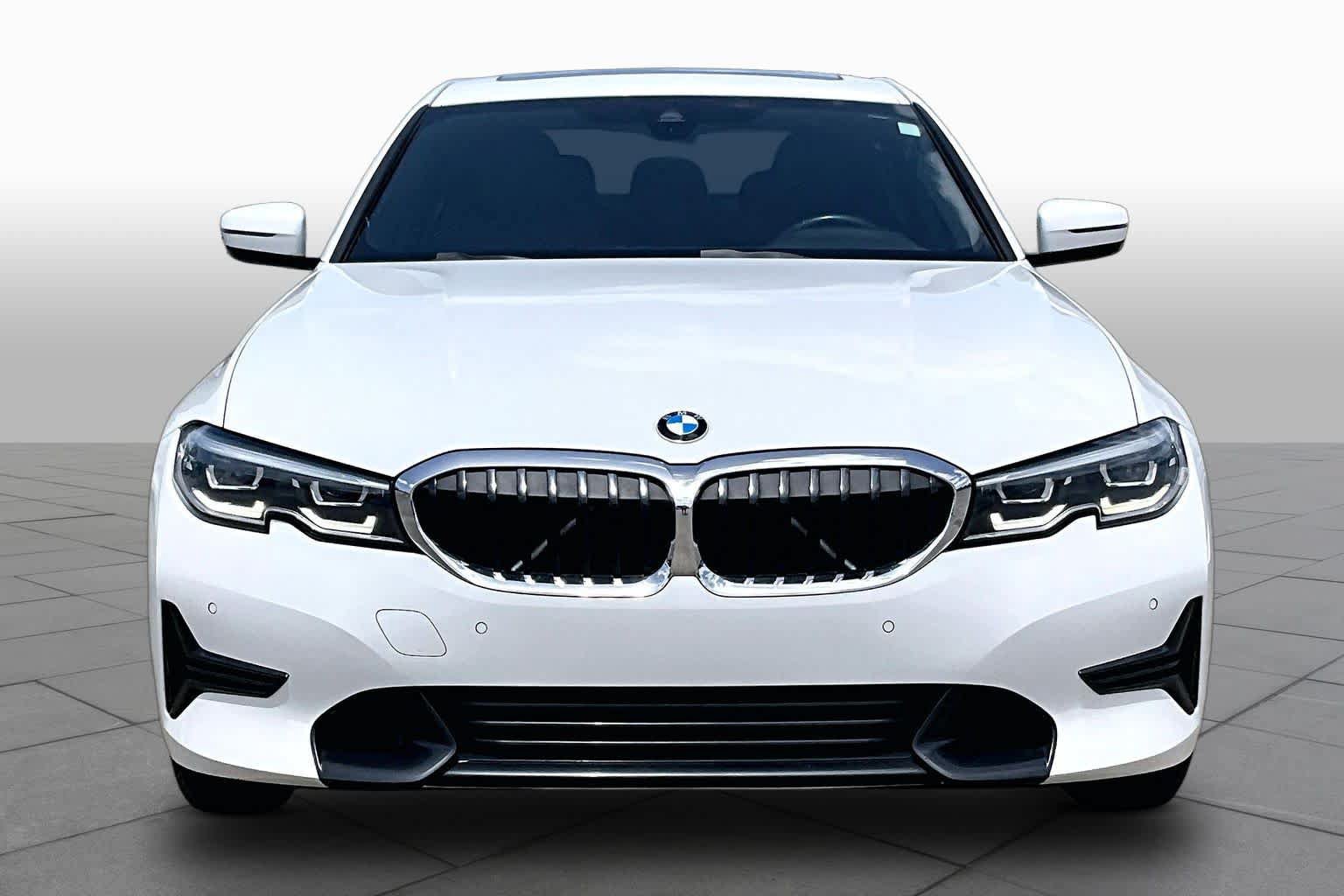 Used 2021 BMW 330i Sedan w/ Convenience Package RWD image 4