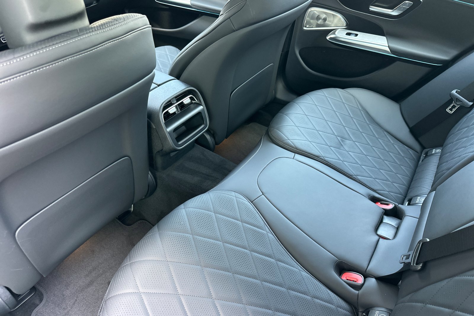 New 2025 Mercedes-Benz E 350 Sedan image 12