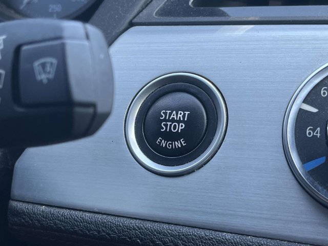 Used 2014 BMW Z4 sDrive35is RWD image 26