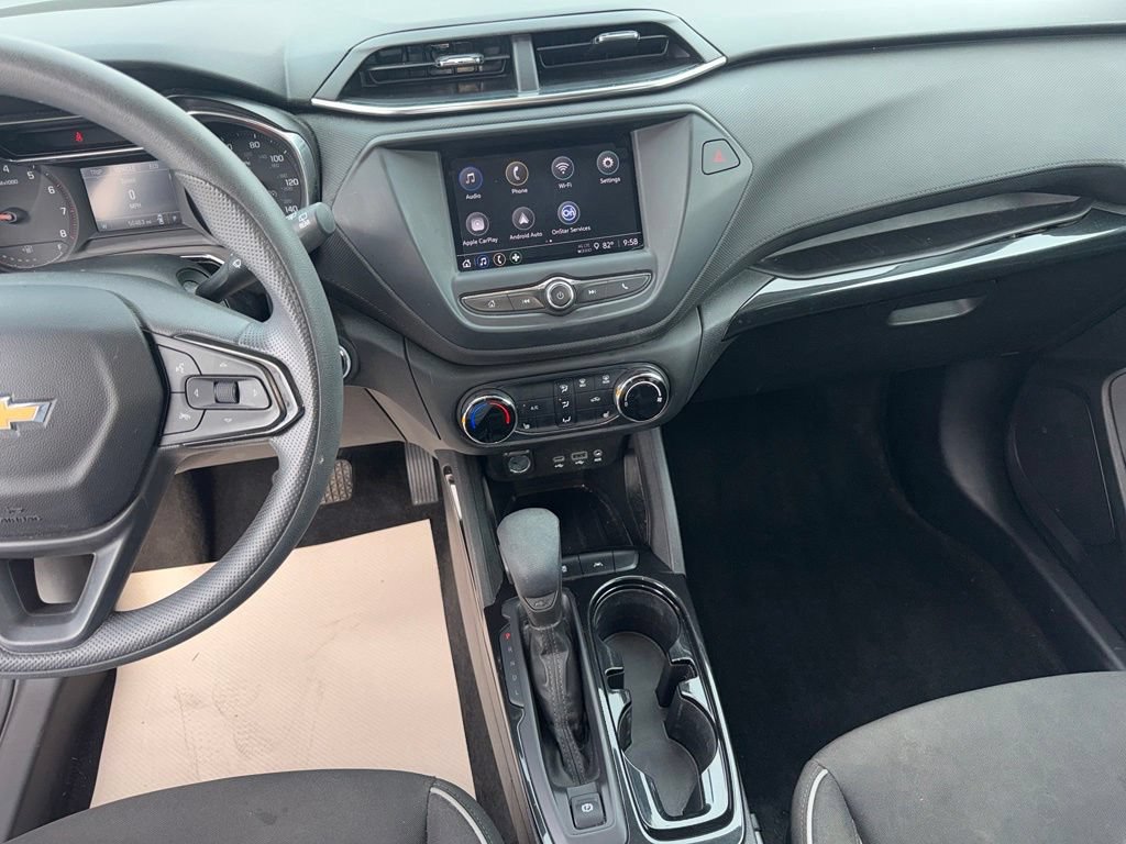 Used 2023 Chevrolet TrailBlazer LT FWD image 12