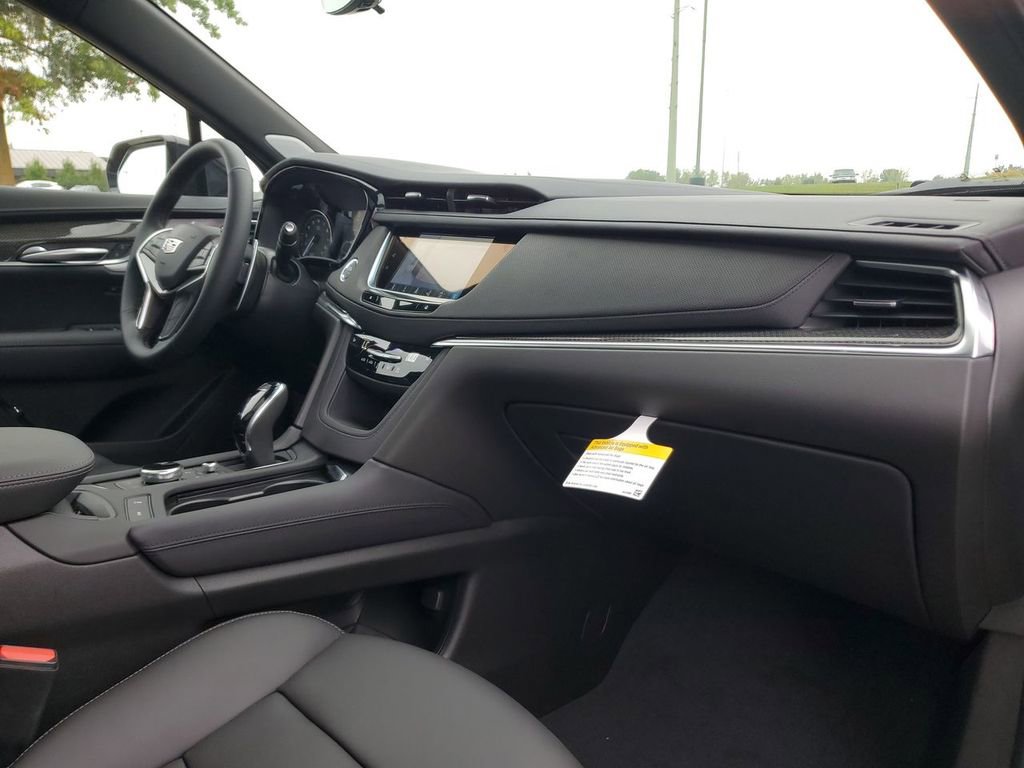 New 2025 Cadillac XT5 Sportv w/ Technology Package image 31