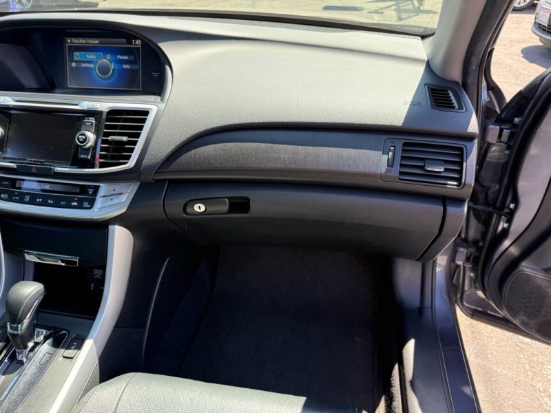 Used 2015 Honda Accord EX-L image 24