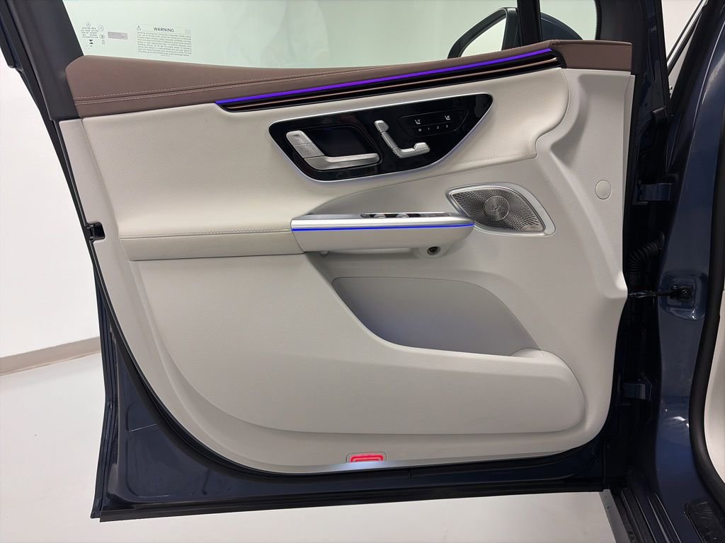 Certified 2023 Mercedes-Benz EQE 350+ 4MATIC SUV w/ Exclusive Trim Package image 13