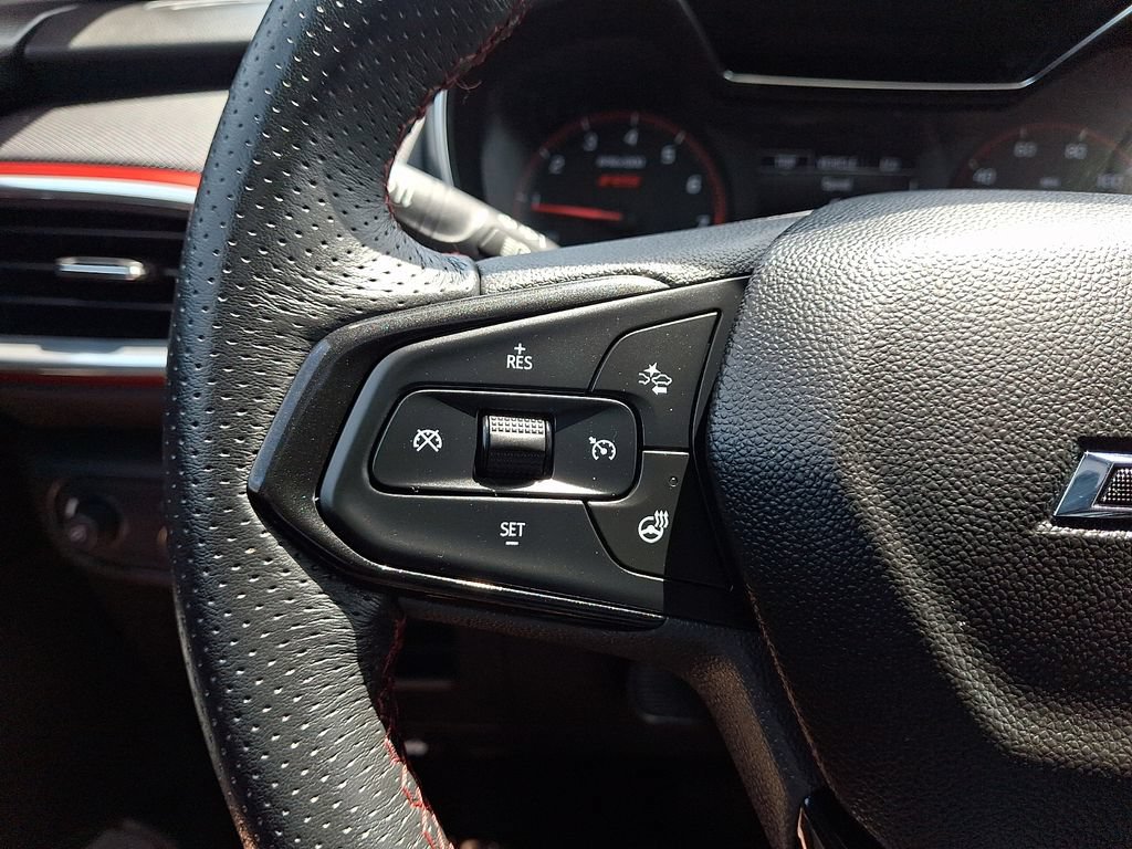 Used 2022 Chevrolet TrailBlazer RS FWD image 21