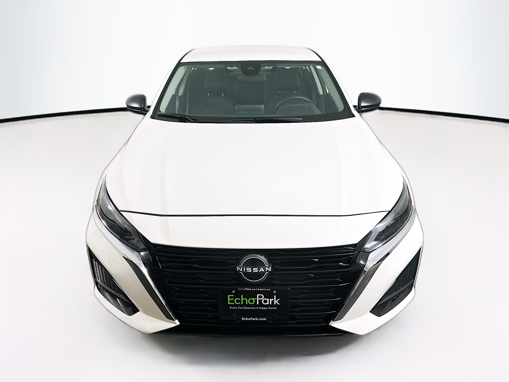 Used 2025 Nissan Altima 2.5 SV image 2