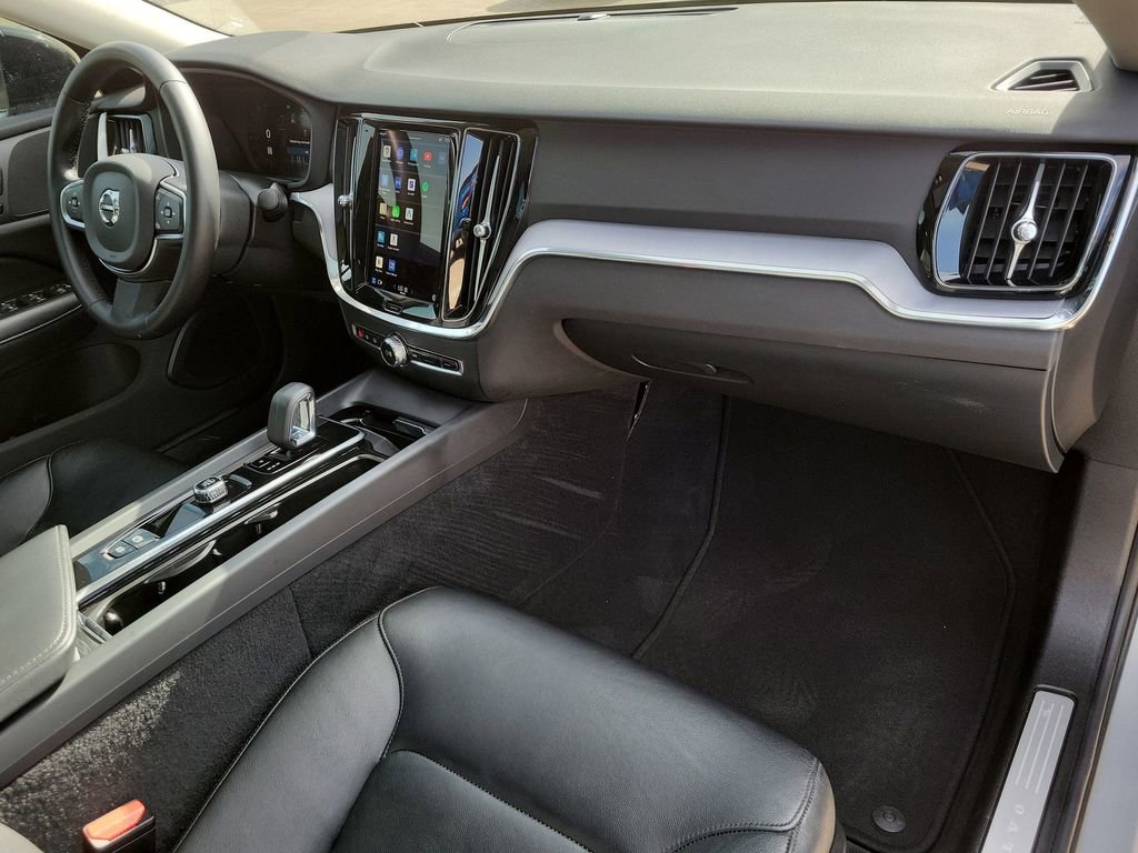 Used 2024 Volvo S60 B5 Core image 27