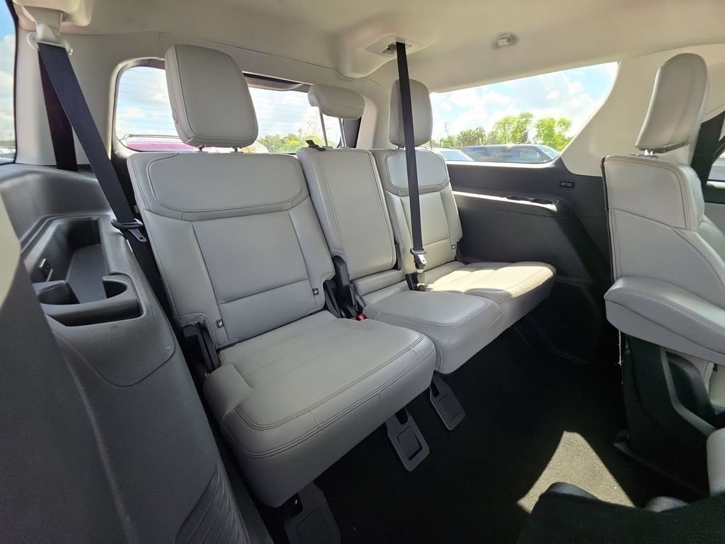 Used 2025 Ford Expedition Max Active RWD image 7
