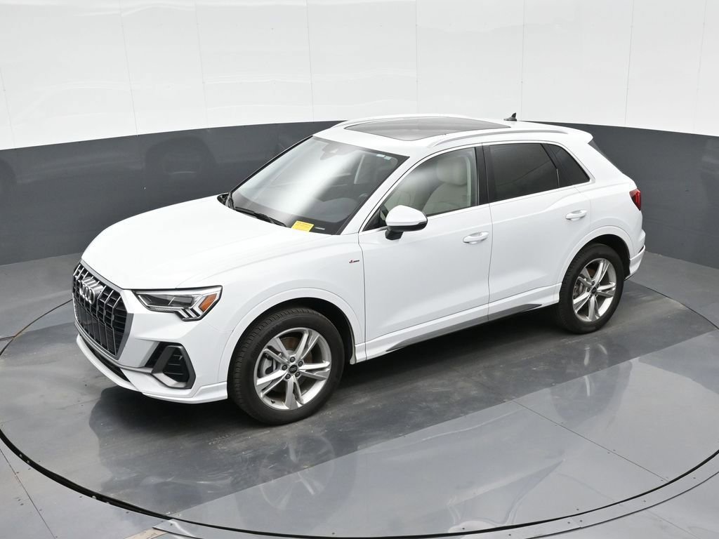 Used 2024 Audi Q3 2.0T Premium Plus w/ Premium Plus Package image 21