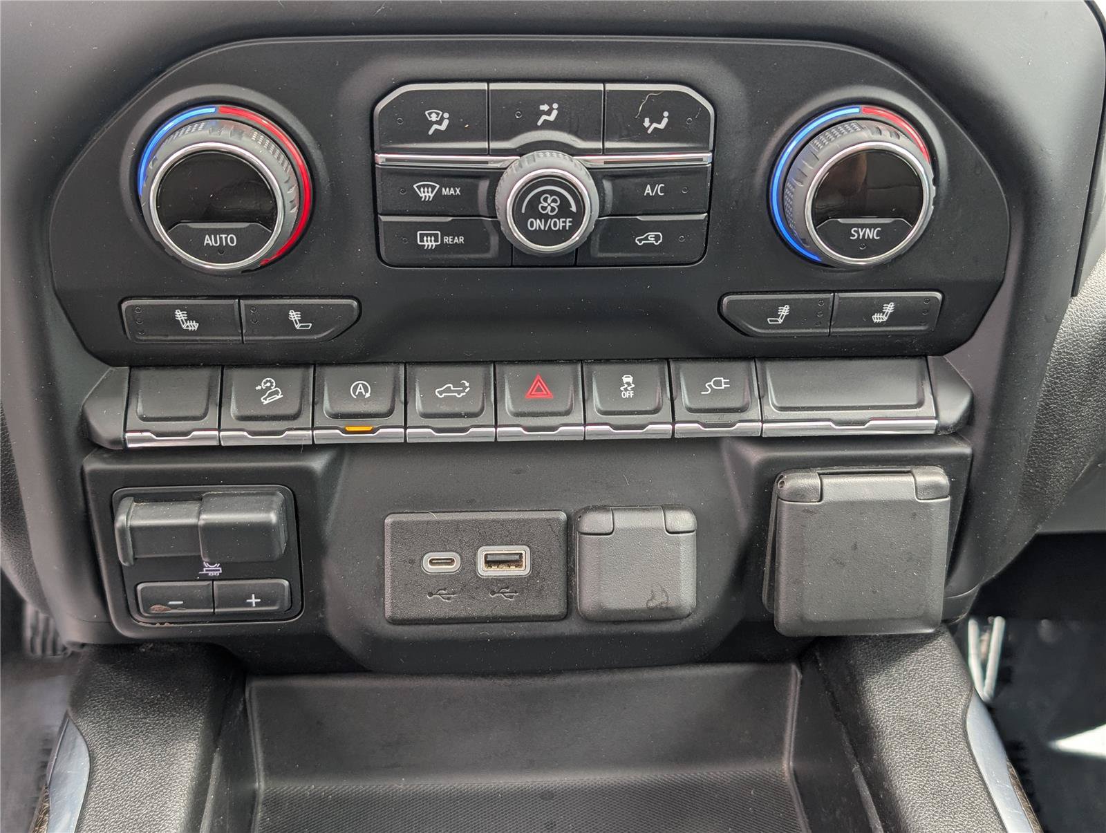 Used 2020 Chevrolet Silverado 1500 LT Trail Boss AWD/4WD image 29