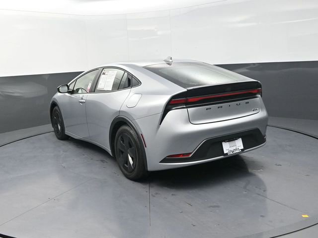 Used 2024 Toyota Prius LE image 7