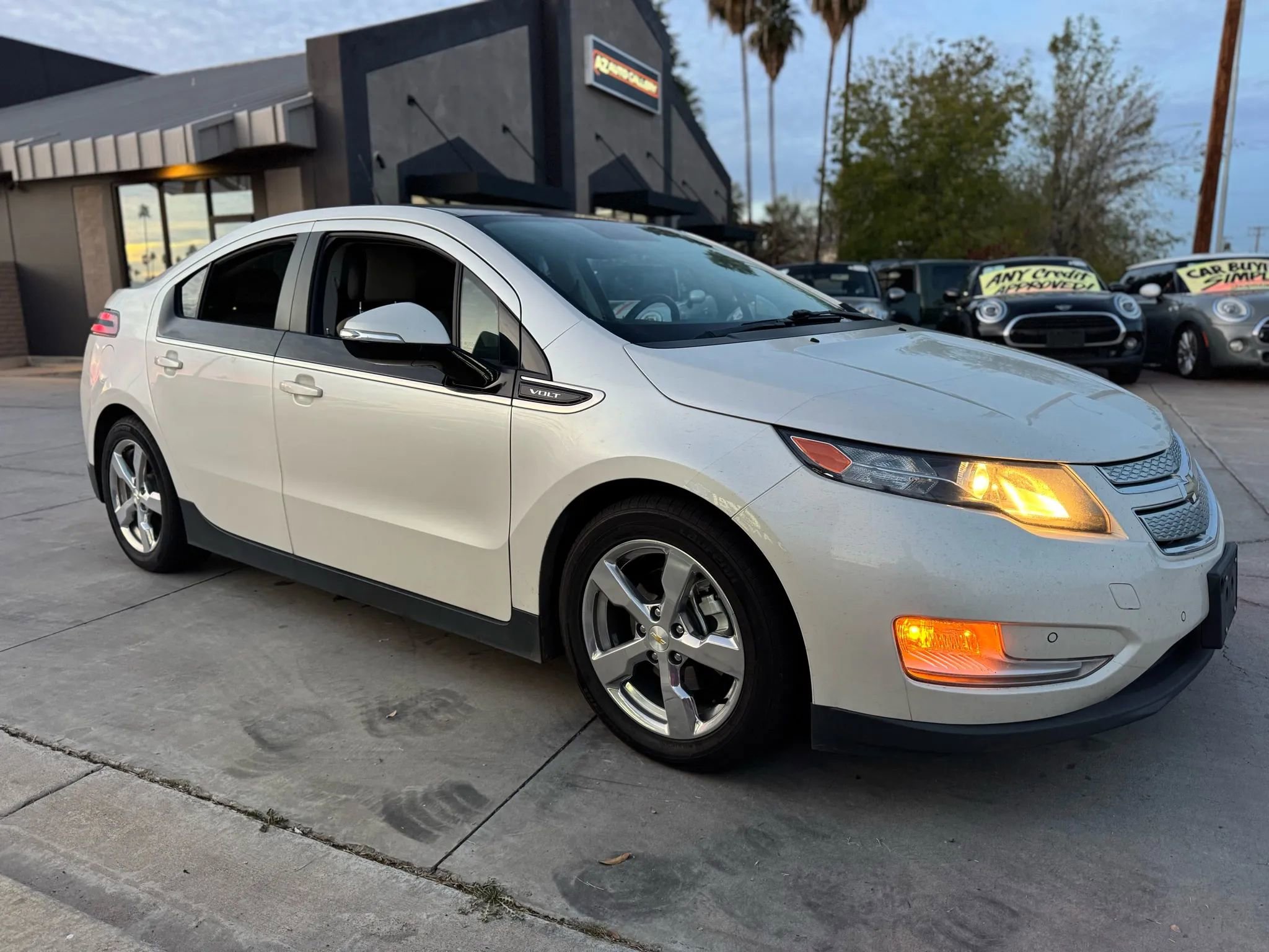 Used 2011 Chevrolet Volt Premium w/ Premium Trim Package image 5