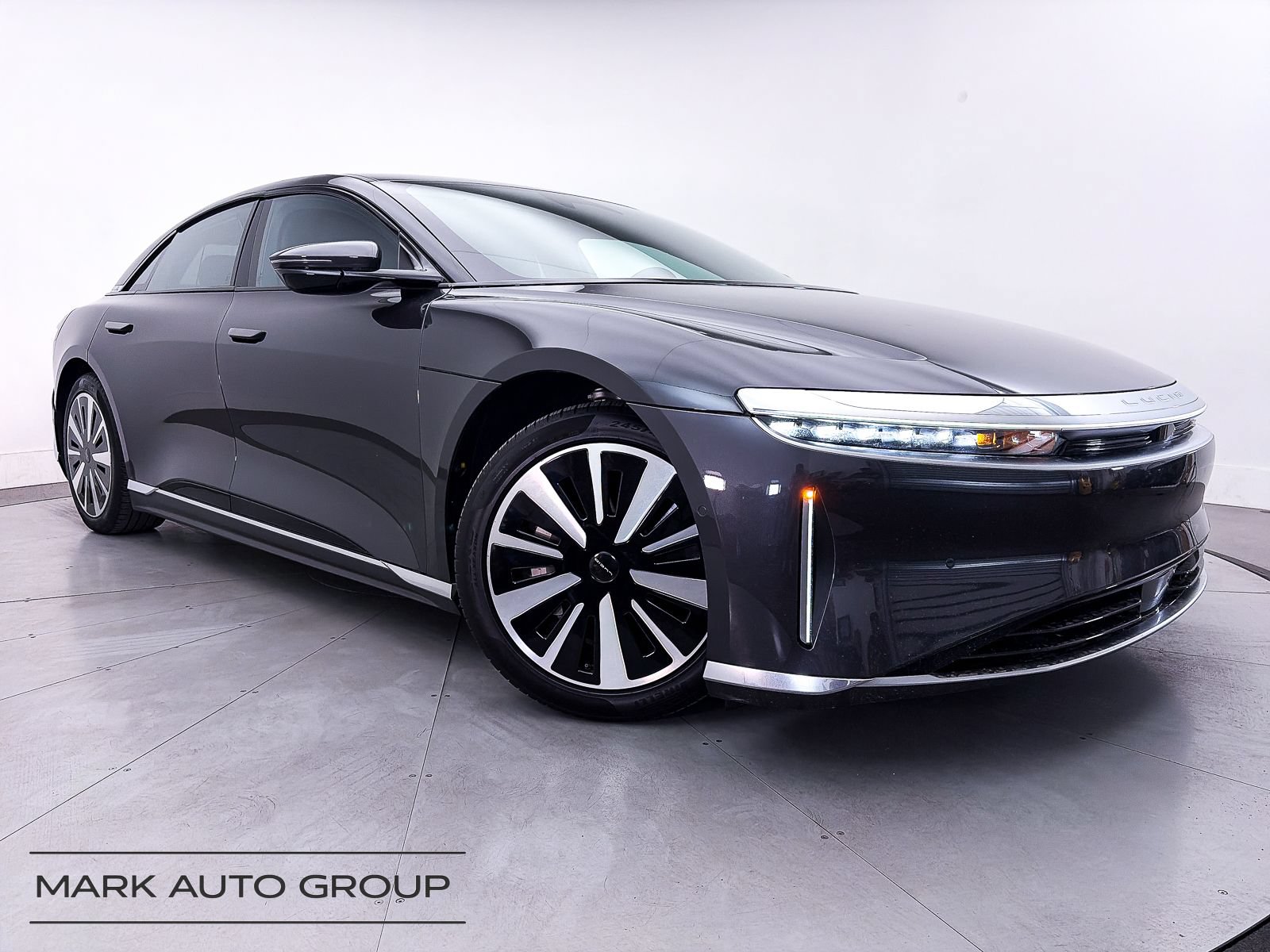 Used 2024 Lucid Air Touring AWD/4WD image 1