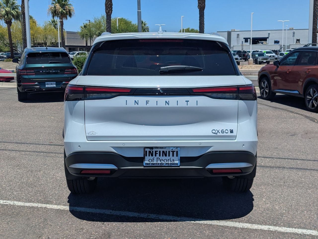 New 2027 INFINITI QX60 Luxe w/ Family Package AWD/4WD image 4