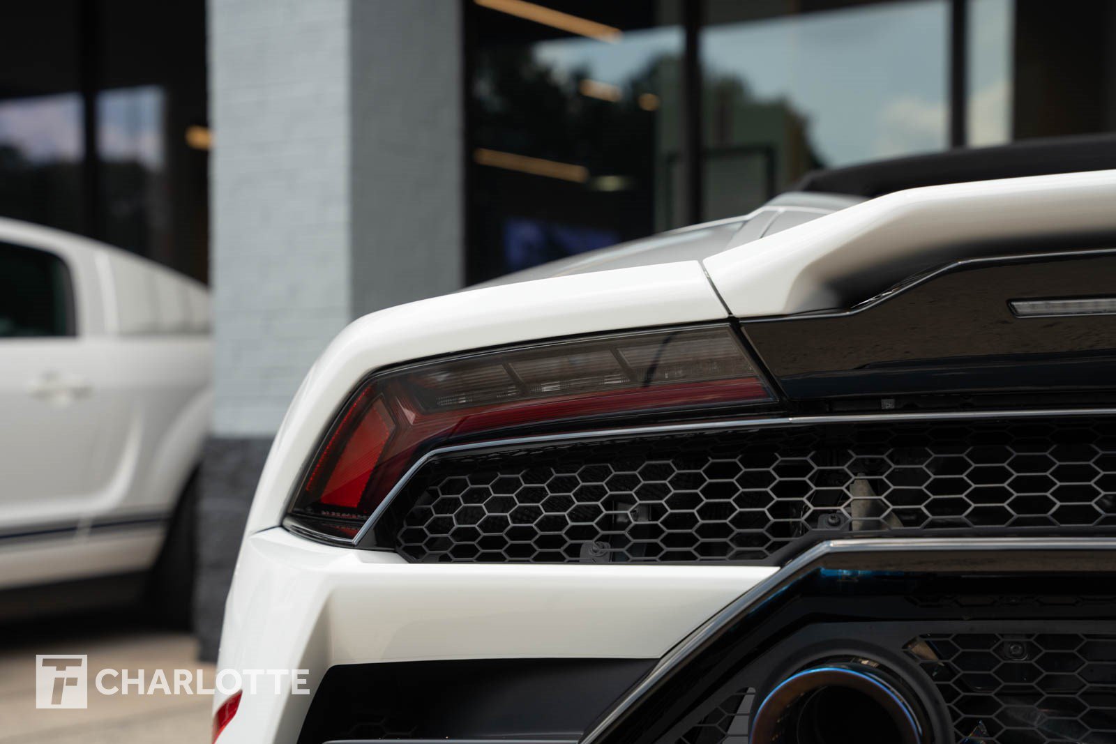 Used 2024 Lamborghini Huracan EVO AWD/4WD image 15