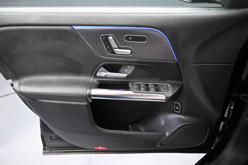 Used 2021 Mercedes-Benz GLA 250 image 11