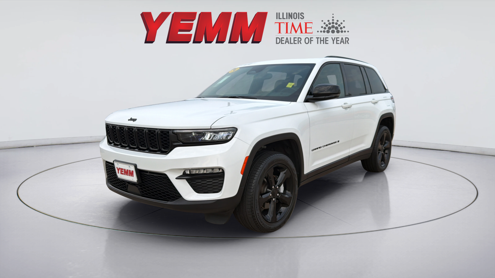 Used 2024 Jeep Grand Cherokee Limited w/ Black Appearance Package AWD/4WD image 8