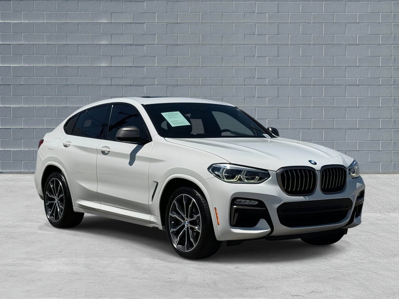 Used 2019 BMW X4 M40i w/ Premium Package image 1