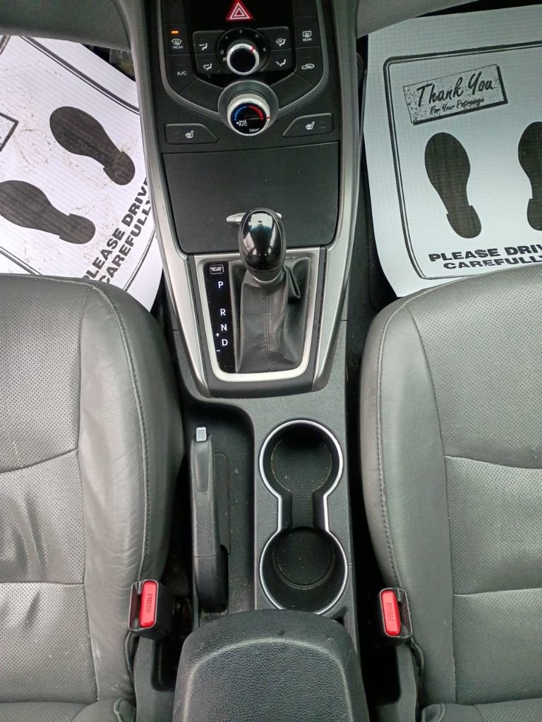 Used 2014 Hyundai Elantra Limited image 30