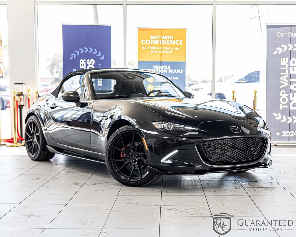 Used 2019 MAZDA MX-5 Miata Sport w/ I-ACTIVSENSE Sport Package RWD image 3