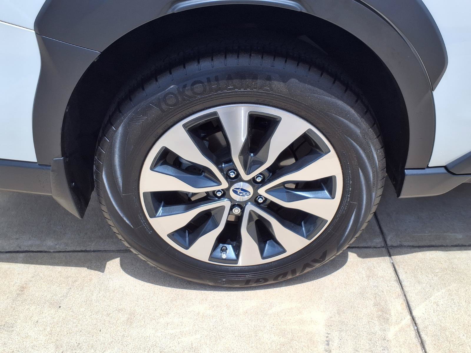 Certified 2024 Subaru Outback Touring XT AWD/4WD image 27