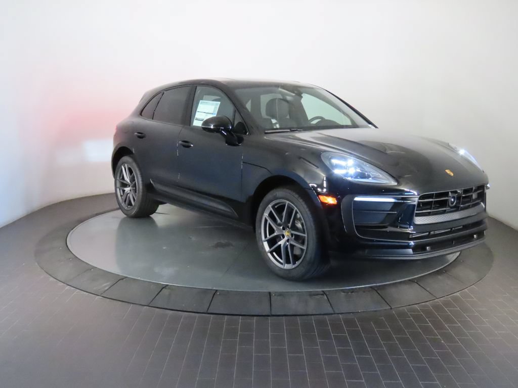 New 2026 Porsche Macan AWD/4WD image 9