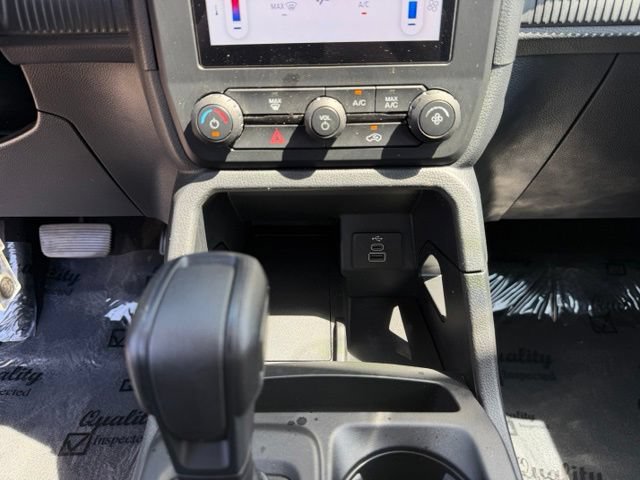 Certified 2024 Ford Ranger XL w/ Trailer Tow Package RWD image 17