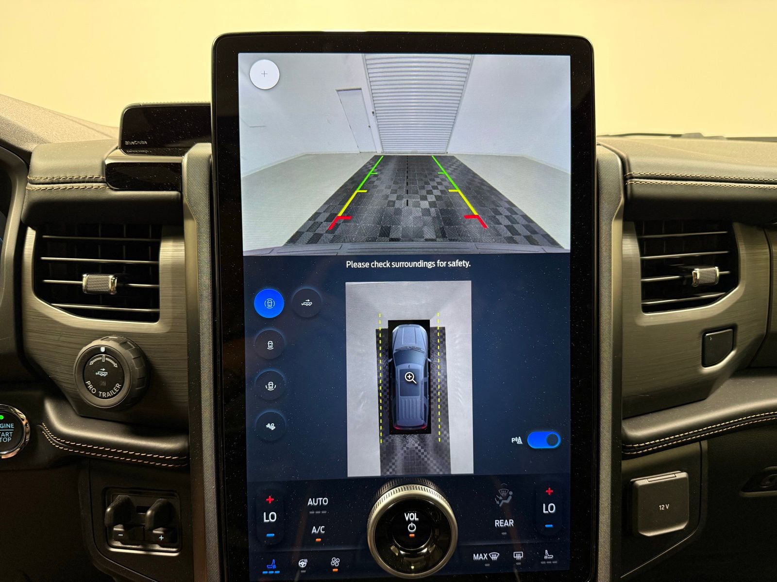 Used 2024 Ford Expedition Max Platinum image 23