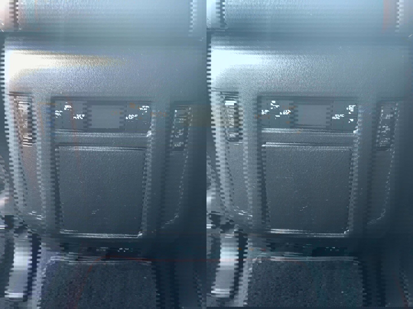 Used 2017 INFINITI QX80 Limited w/ All Season Package image 15