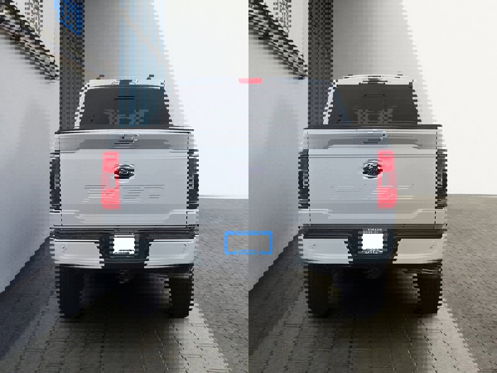 Certified 2023 Ford F150 XLT w/ Equipment Group 302A High image 4