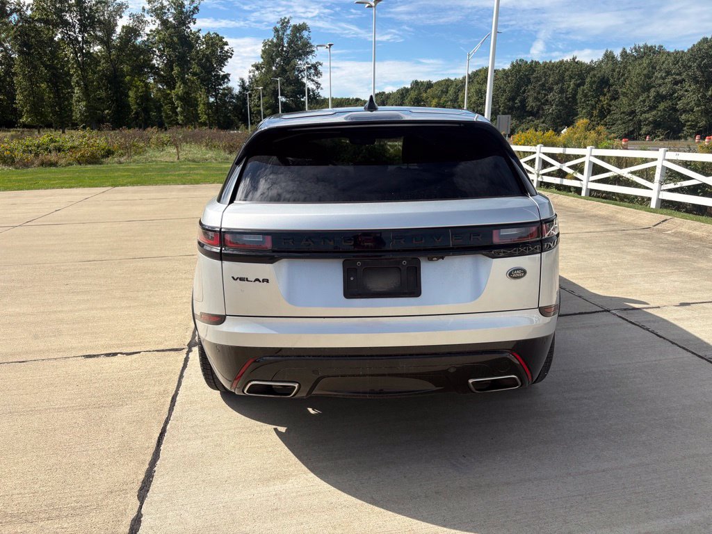 Used 2018 Land Rover Range Rover Velar R-Dynamic HSE AWD/4WD image 4