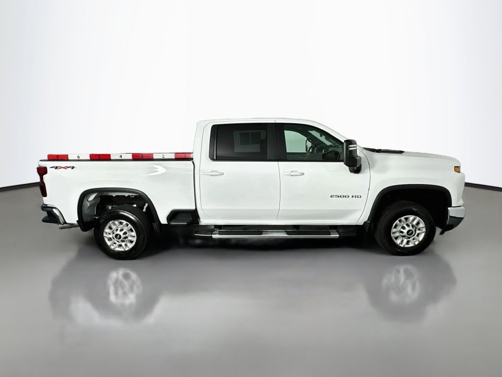 Used 2025 Chevrolet Silverado 2500 LT w/ Convenience Package AWD/4WD image 8