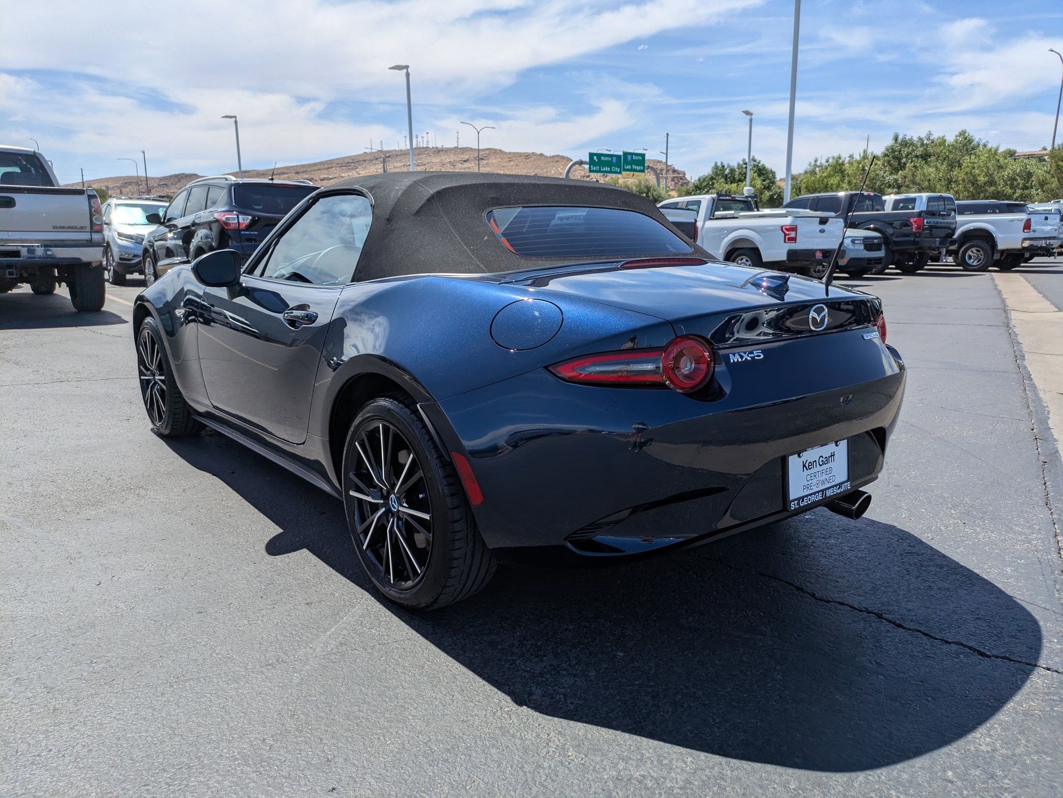 Used 2025 MAZDA MX-5 Miata Grand Touring RWD image 5