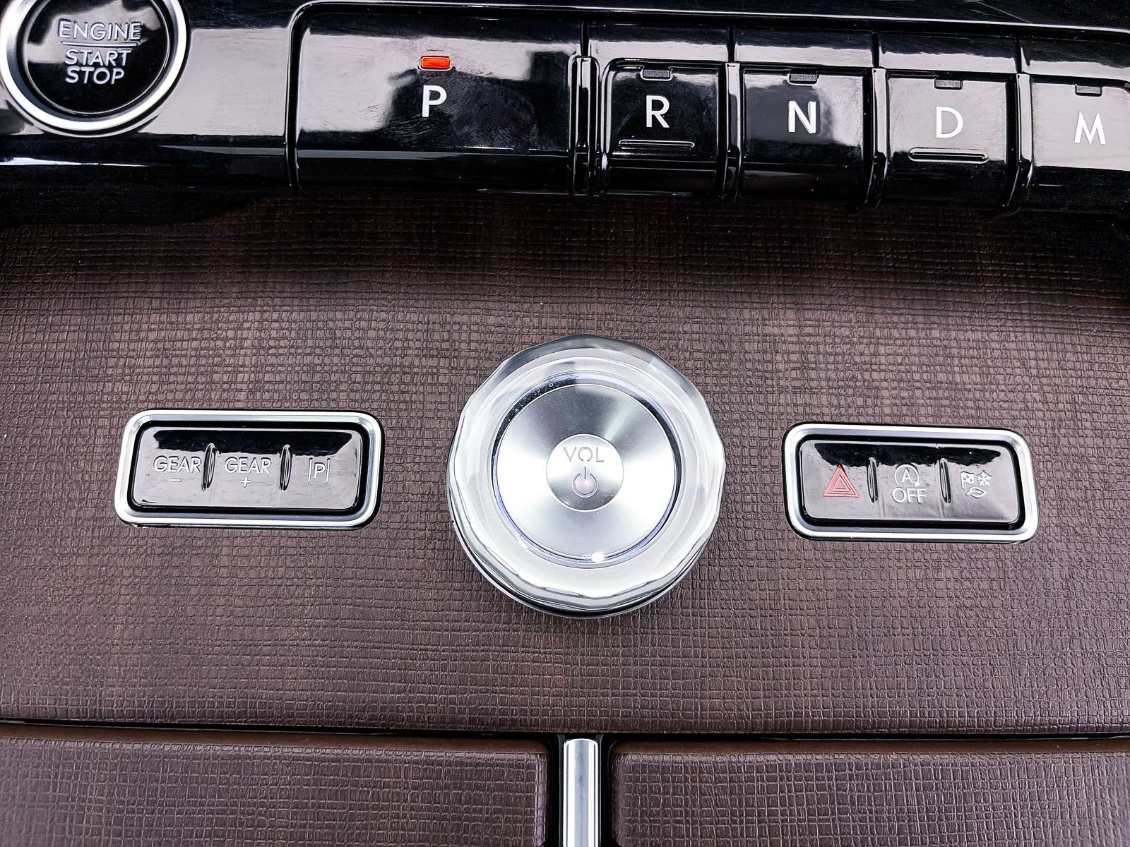 Used 2025 Lincoln Navigator Reserve AWD/4WD image 32