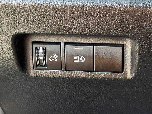 Certified 2021 Toyota RAV4 LE AWD/4WD image 16