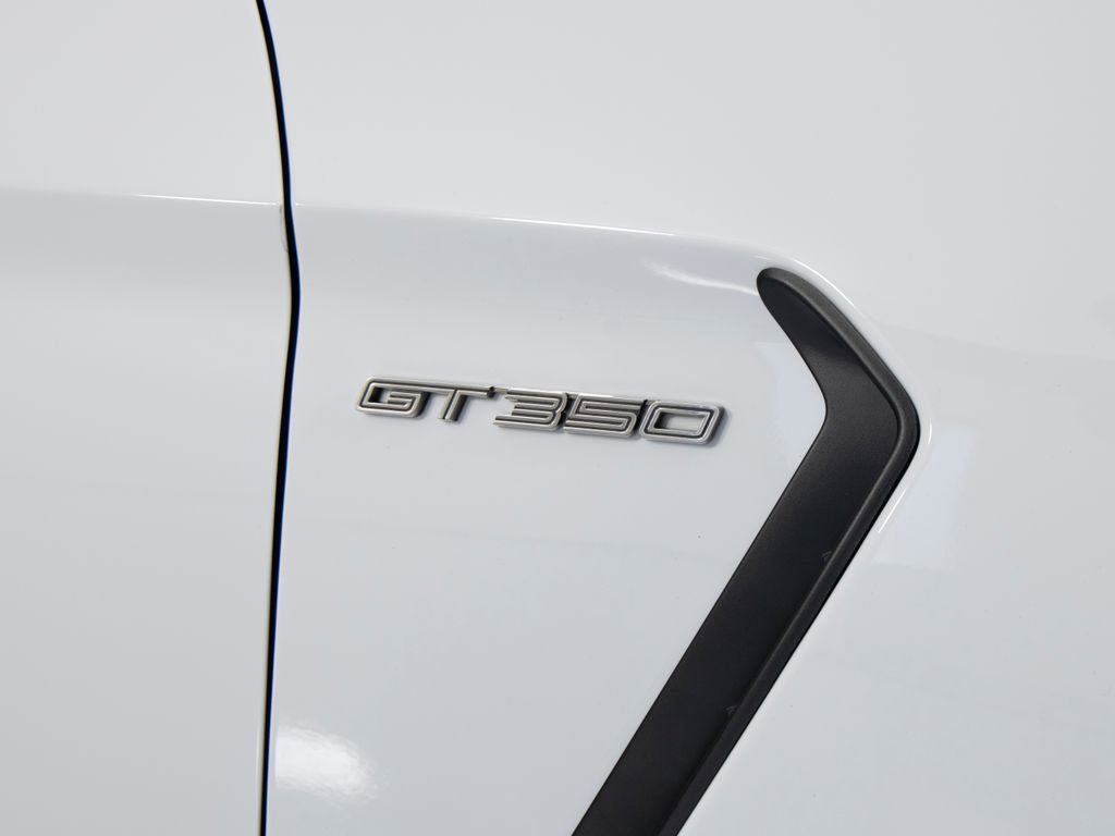 Used 2017 Ford Mustang Shelby GT350R w/ GT350R Equipment Group 920A image 43