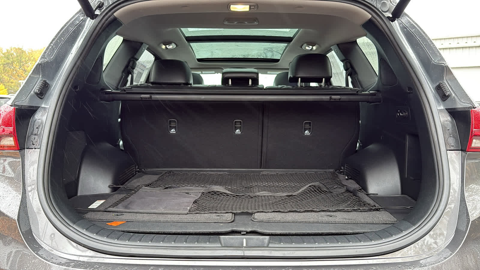 Used 2022 Hyundai Santa Fe SEL Premium w/ Cargo Package image 28