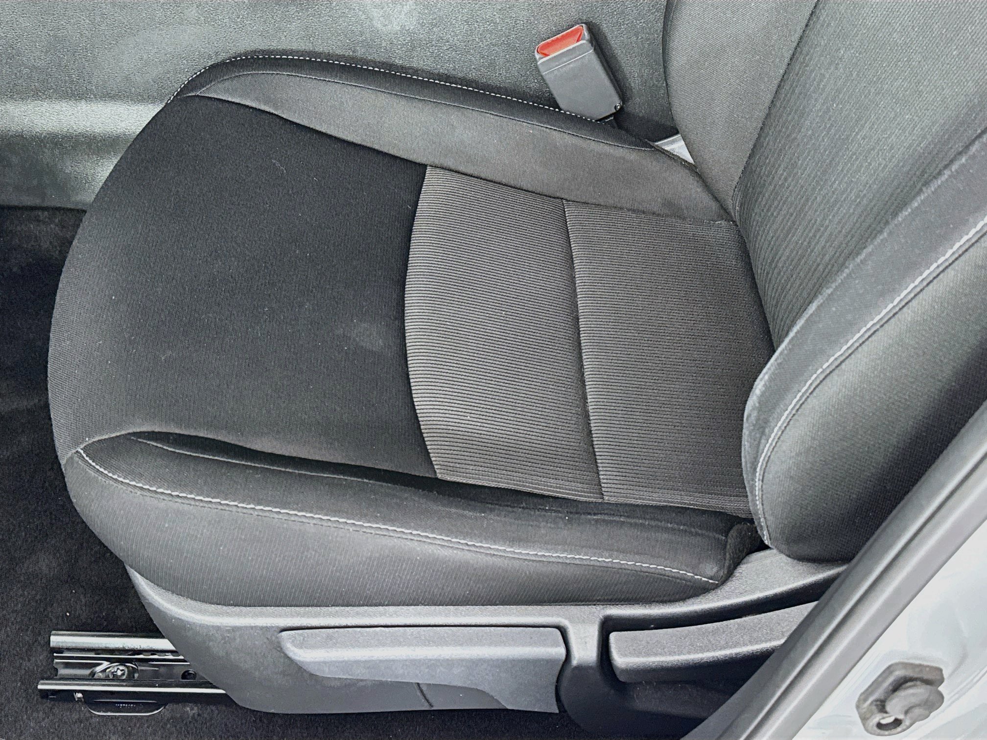 Used 2020 Nissan Sentra SV w/ Lighting Package FWD image 18