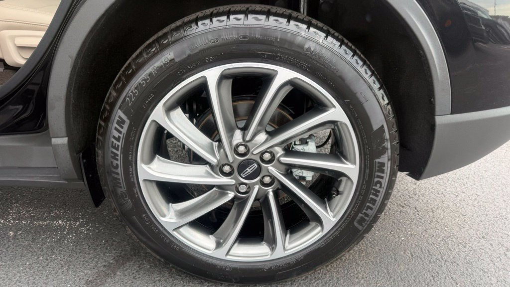 Used 2023 Lincoln Corsair AWD w/ Equipment Group 101A image 36