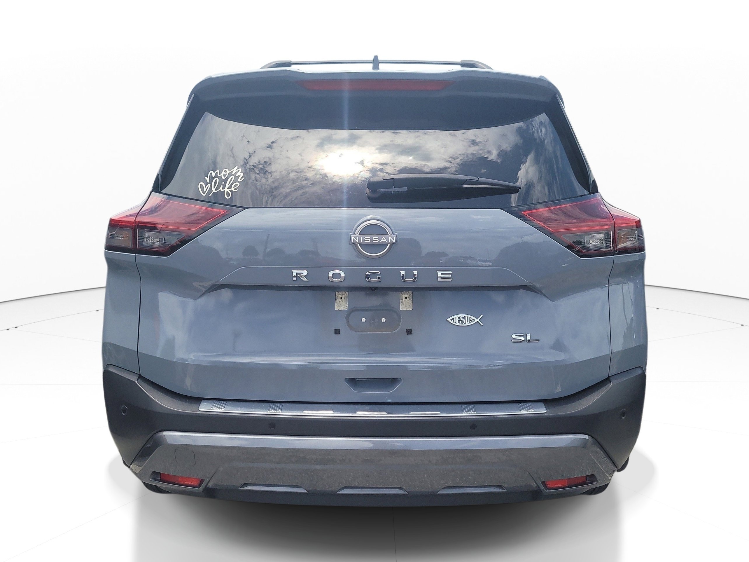 Used 2023 Nissan Rogue SL FWD image 6