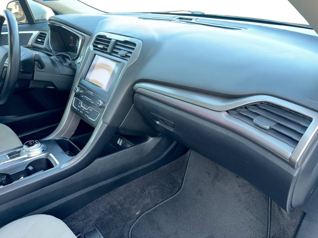 Used 2020 Ford Fusion S FWD image 30