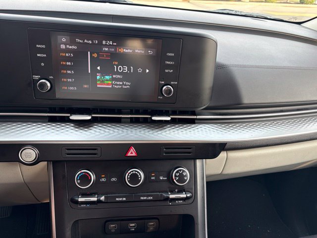 Used 2024 Kia Carnival LX FWD image 13