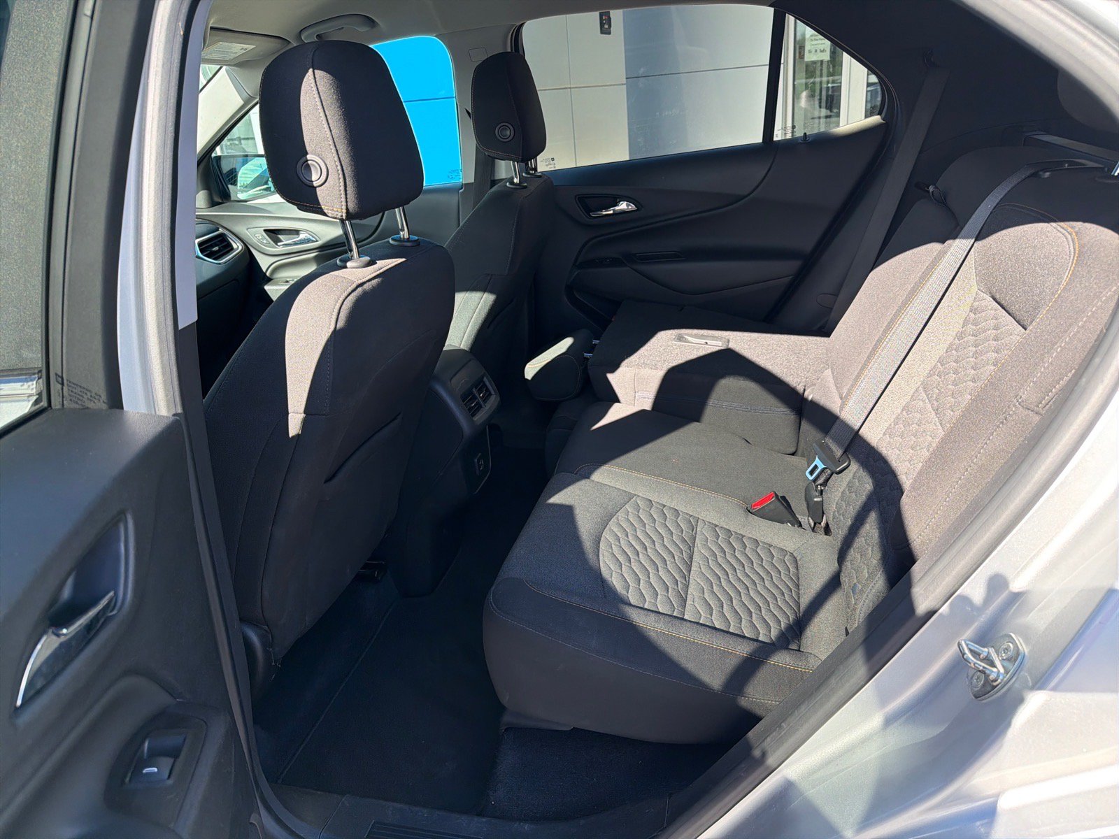 Used 2021 Chevrolet Equinox LT w/ LPO, Cargo Package AWD/4WD image 8